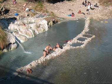 Bagni di Petriolo Terme. Le terme libere vicino a Siena