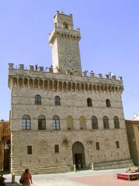 Montepulciano, Palazzo Pubbblico