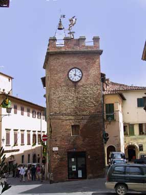 Montepulciano, Torre dell'Orologio