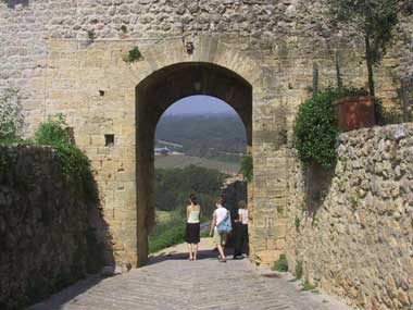 Monteriggioni, le porte medievali