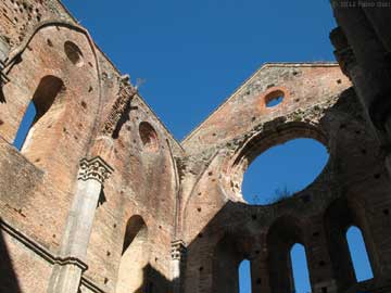 Siena, Abbazia di San Galgano, interno