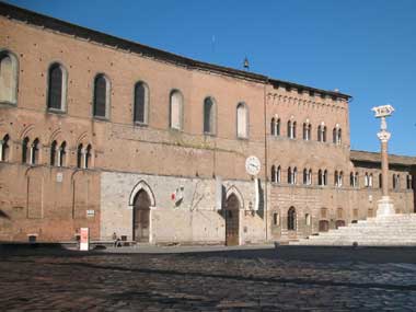 santa caterina da siena, infermiera nell'ospedale senese