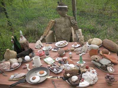 Scultura nel parco di Dreamwoods, Siena: Brunch, il banchetto di pietra