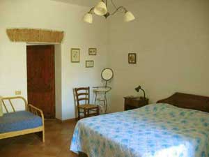 Sienna, Bed & Breakfast La Torretta. Farm Holiday near Sienna
