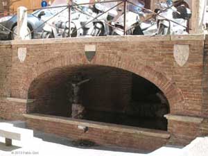 Siena, fonte di San Francesco