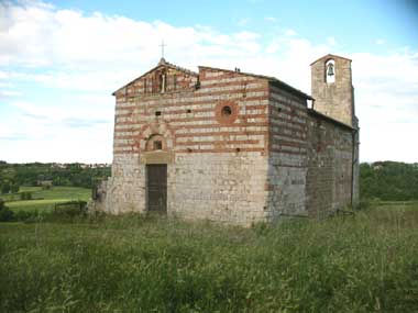 Via Francigena, Pieve dei Santi Ippolito e Cassiano (Conéo)