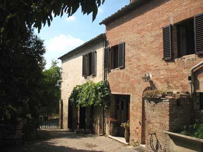 Siena, la casa contadina. Siena, Agriturismo La Torretta