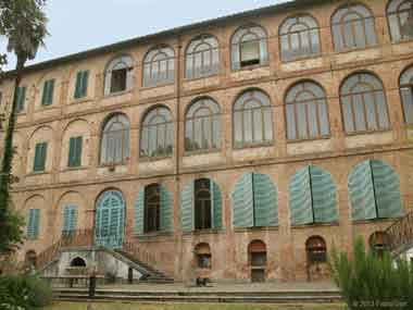 Università di Siena, lettere e filosofia, dipartimenti, Palazzo di Fieravecchia
