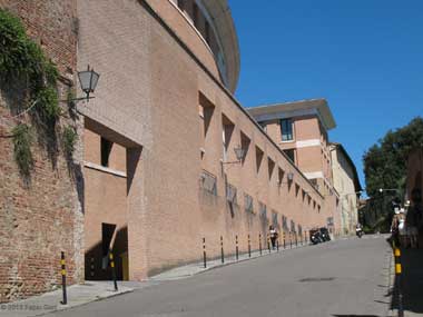 complesso via Mattioli, Università di Siena, dipartimenti giurisprudenza e scienze politiche